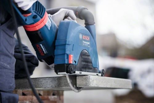 BOSCH Gyémánt vágótárcsa Standard kőhöz 150 x 22,23 x 2 x 10 mm 2608602599